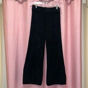 Super soft and stretchy pants, super cute for Cozy fall and winter coming up!